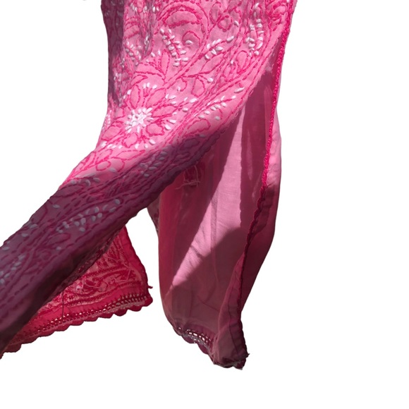 Pink Paisley Embroidered Tunic Top size Small - Picture 7 of 9